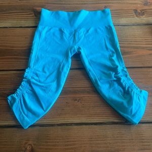 Lululemon teal workout pants